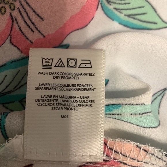 GORGEOUS Van Heusen, ladies blouse - Picture 8 of 8